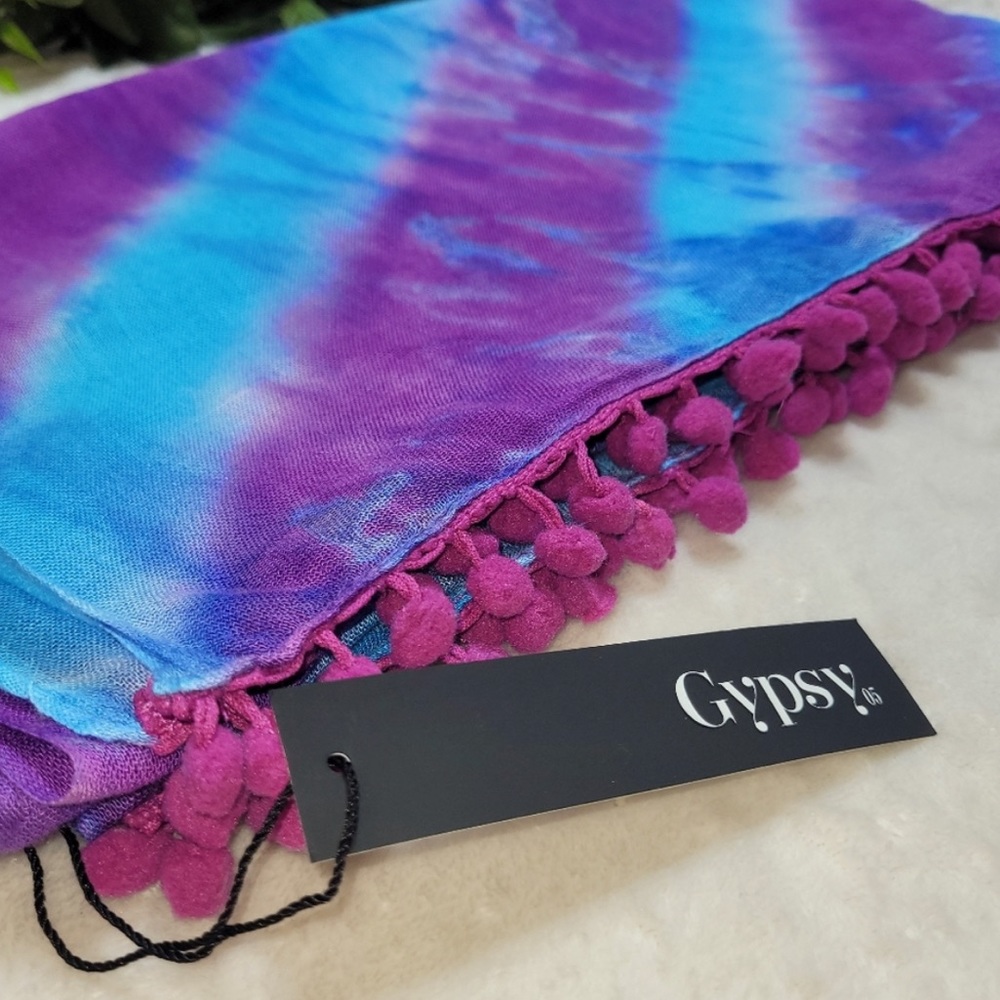 NWT Gypsy 05 Tie Dye Pom Pom Edges Scarf/Sarong